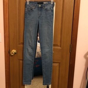 Aeropostale High Waisted Light Wash Skinny Jegging